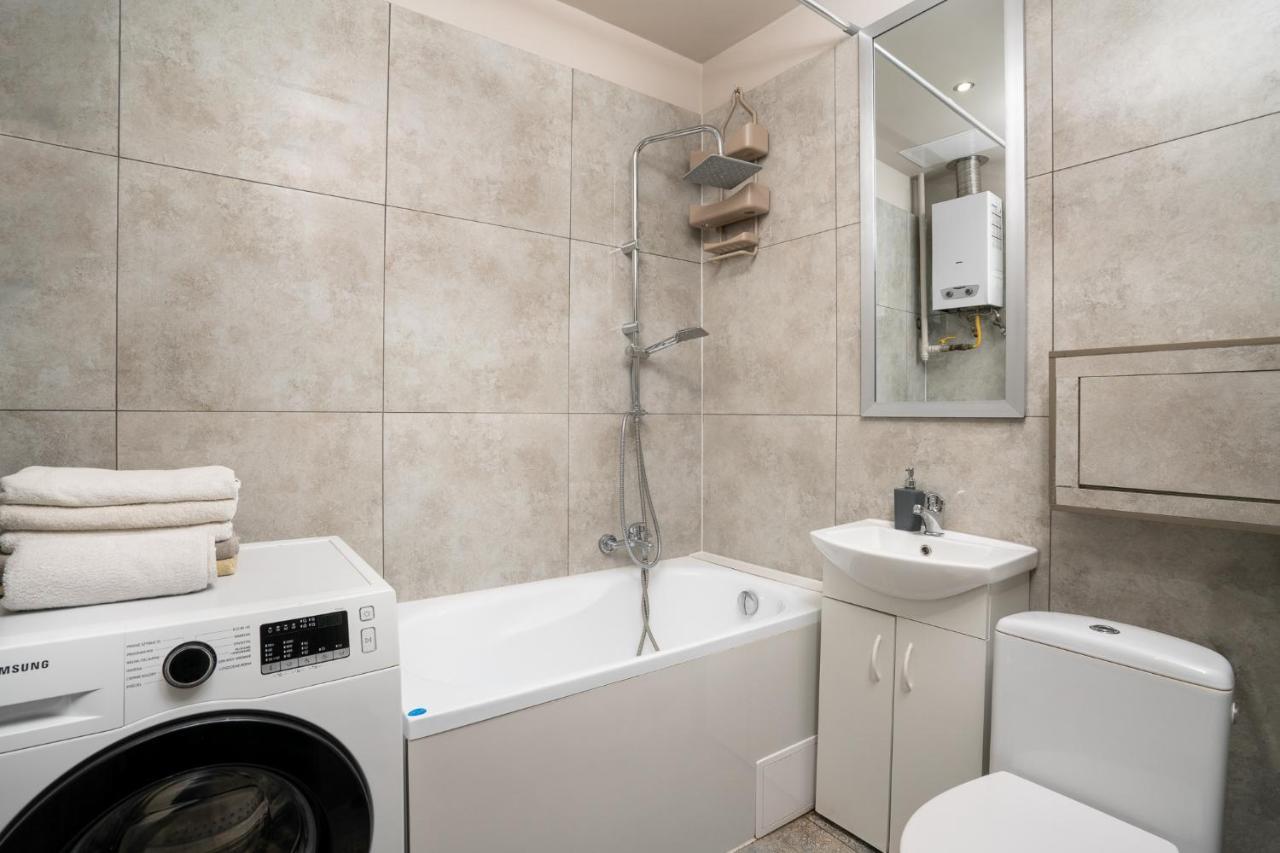 As Home 8-Osobowy Apartament W Rynku Wrocław Eksteriør billede